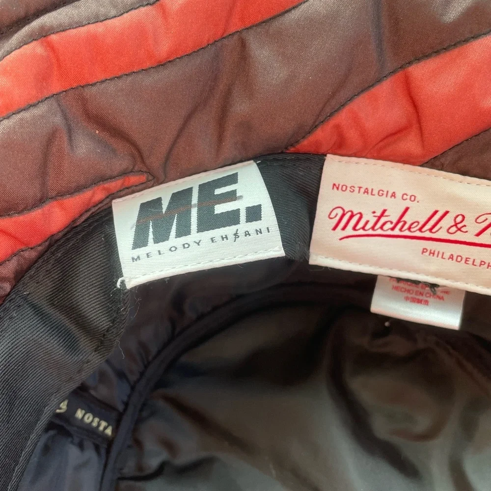 NWT Mitchell & Ness Black Philadelphia 76ers Bucket Hat - Picture 11 of 11